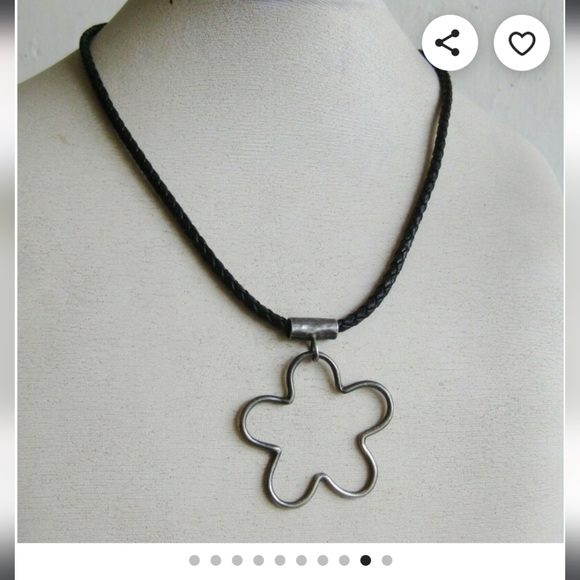 Fine Vintage Silpada Sterling Silver Flower Pendant Leather Cord Choker Necklace - Picture 3 of 4